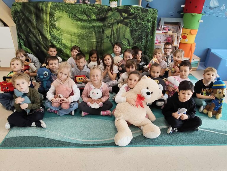 DZIEŃ PLUSZOWEGO MISIA