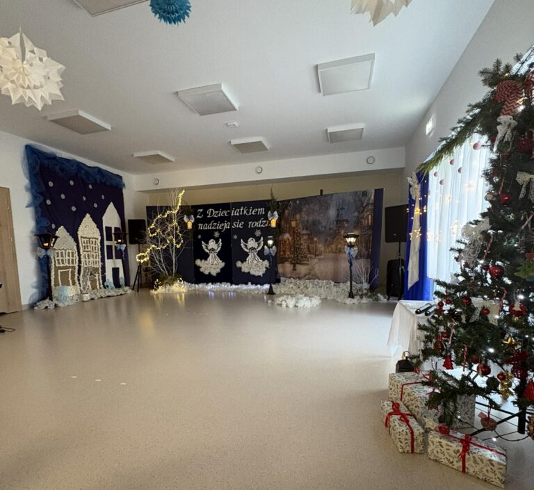 „Z Dzieciątkiem nadzieja się rodzi…”