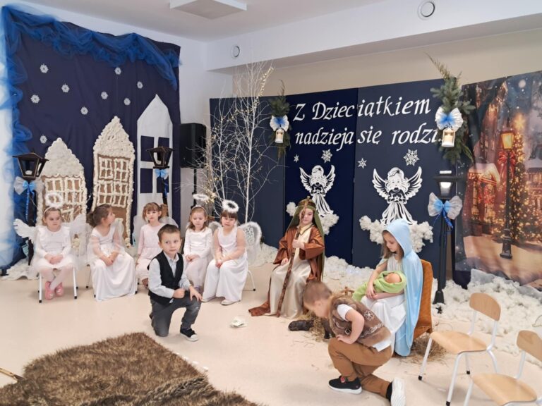 Dzień Babci i Dziadka w grupie „Sówki”