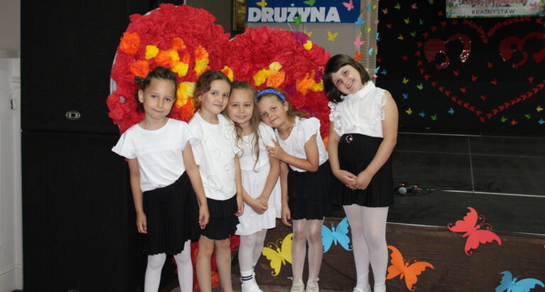 Motylki  na Festiwalu „Rodzina to nasza drużyna”