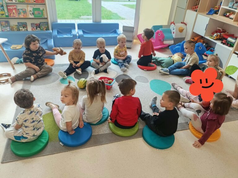 Owocowe odkrycia – poznajemy owoce wszystkimi zmysłami